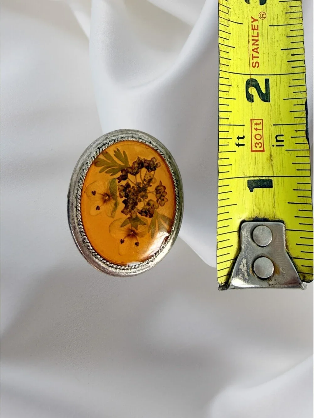 Vintage Pressed Flower Resin Oval Brooch Amber Lucite Botanical Pin 1970s